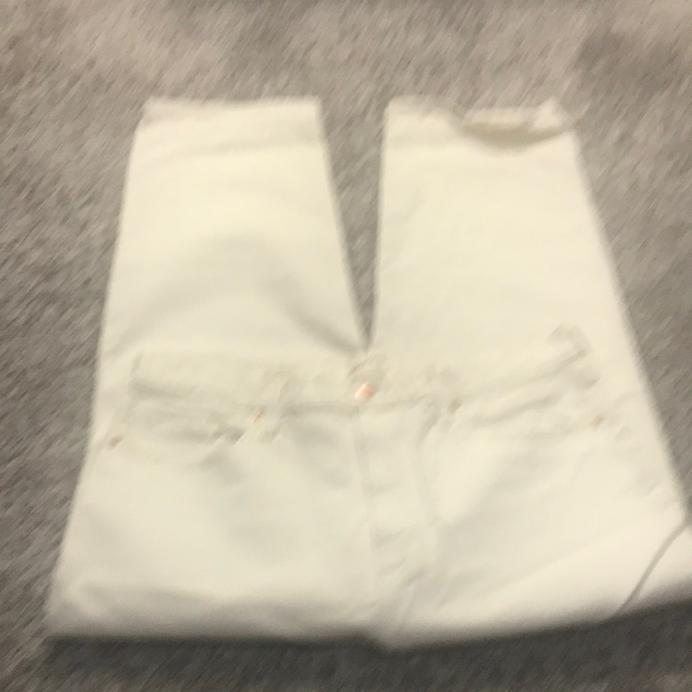 Women's Jeans NWOT size 18/34R vintage/straight jeans 99% cotton 1% spandex